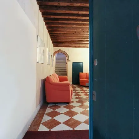 Casa Del Mandolino 아파트 *