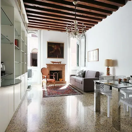 Casa Del Mandolino 아파트 베니스